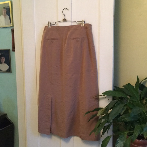 Tan Chadwick skirt size 14 - Picture 2 of 6